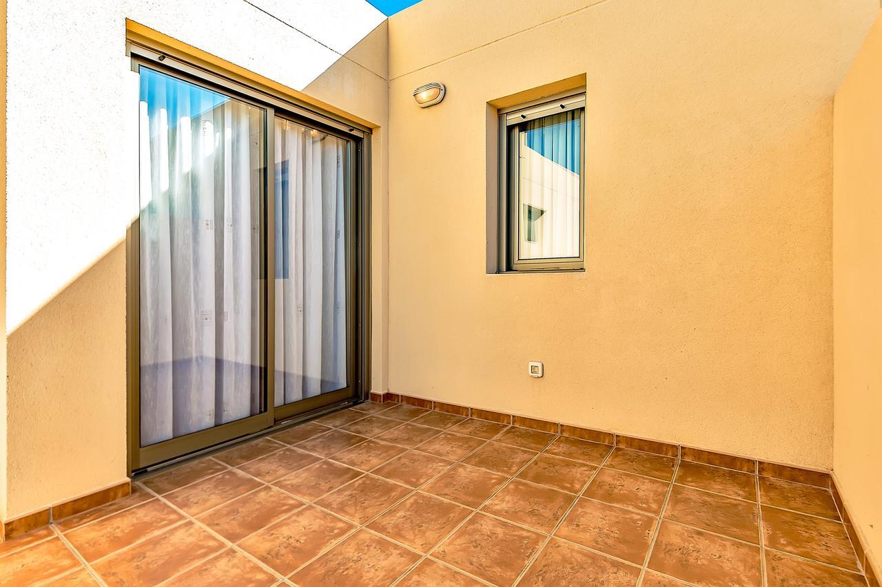 Апартаменты Family Townhouse Ла-Техита Экстерьер фото